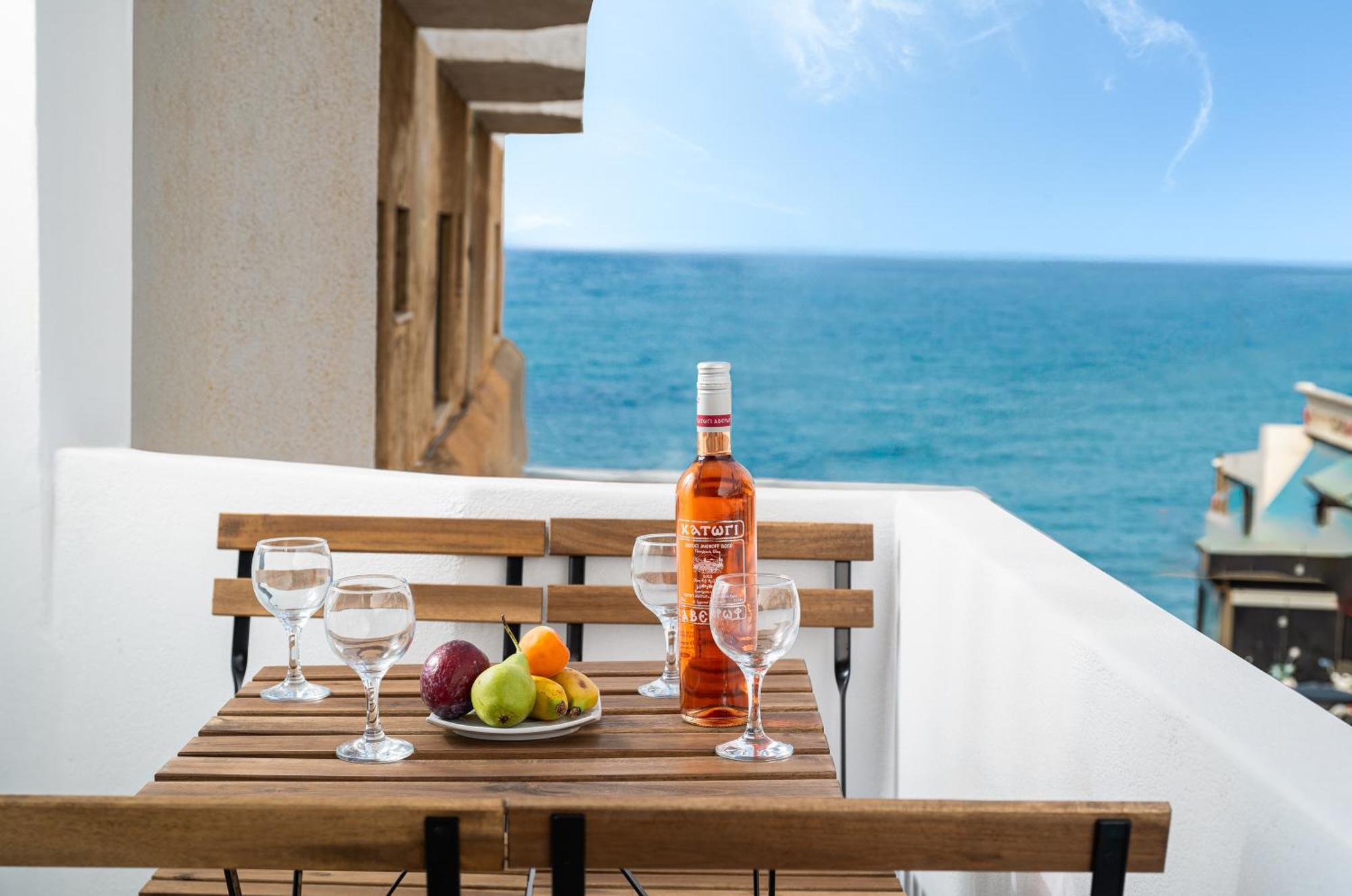Makas Suites Херсониссос Экстерьер фото