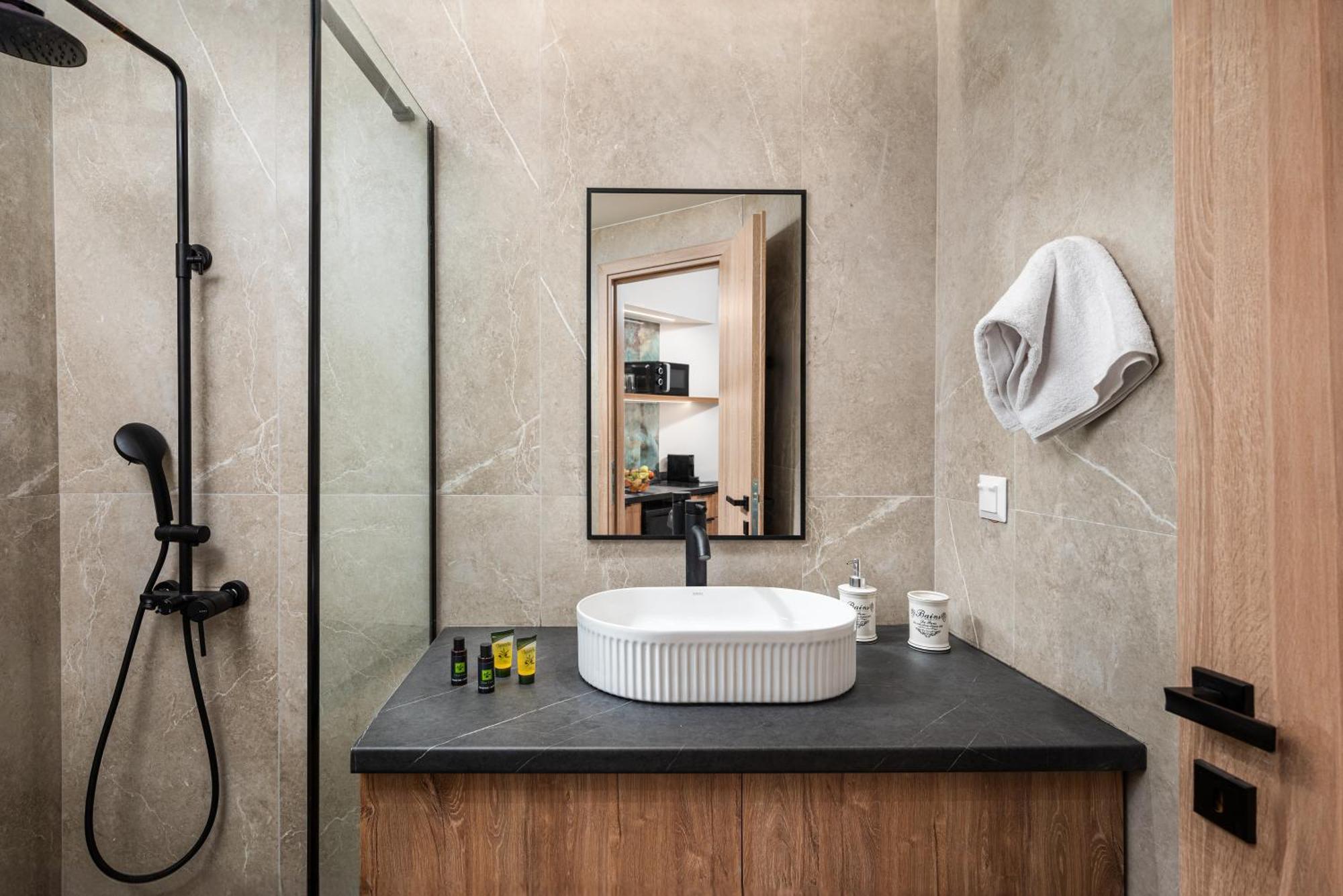 Makas Suites Херсониссос Экстерьер фото